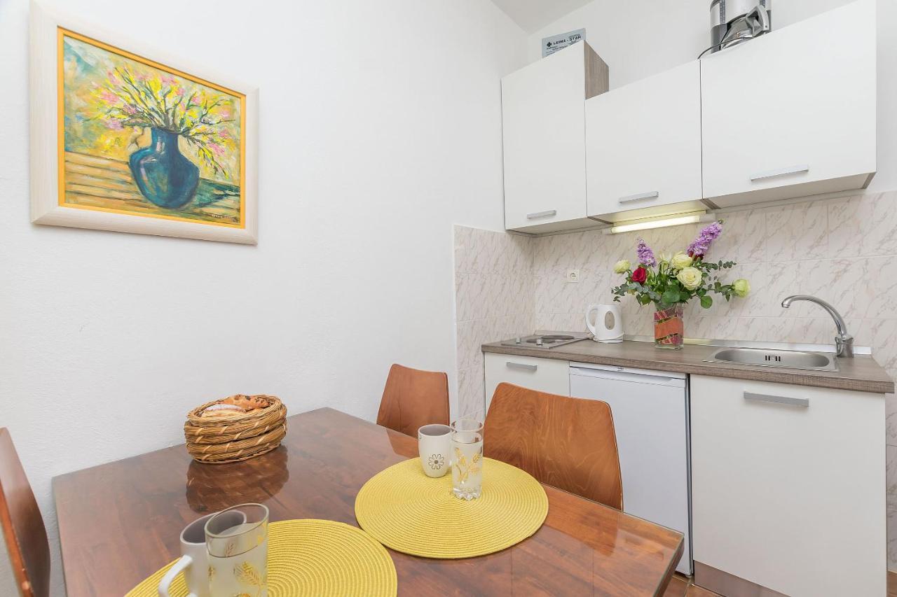 Apartments Clarus Mare Duce Luaran gambar