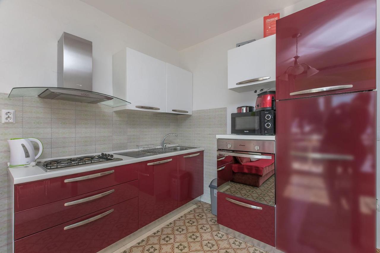 Apartments Clarus Mare Duce Luaran gambar